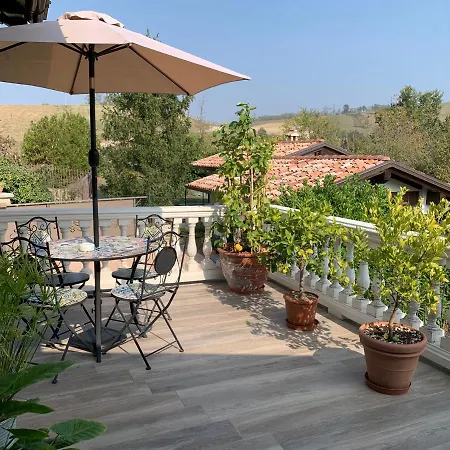Casa Favari * Montalbo